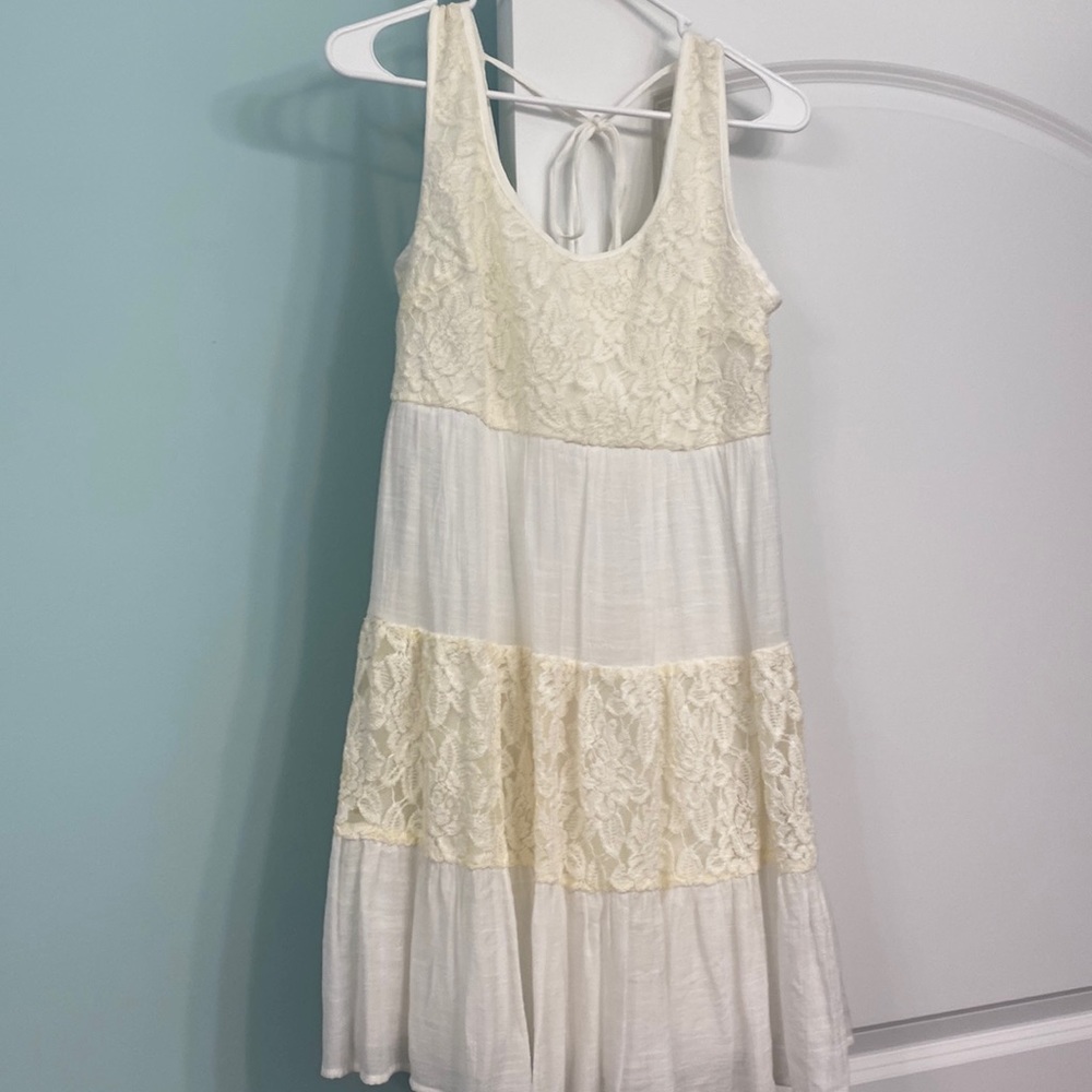 NEW with tag, White dress size Small